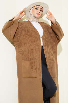 Kabartmalı Cepli Uzun Triko Hırka Latte - Hırka