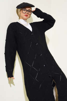 Kabartmalı Düğmeli Uzun Triko Hırka Siyah - Triko Hırka