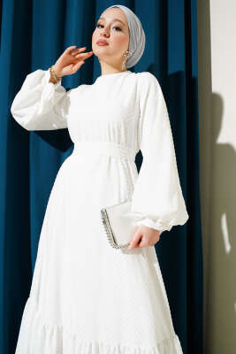 Kabartmalı Volanlı Kuşaklı Elbise Beyaz - Tesettür Elbise