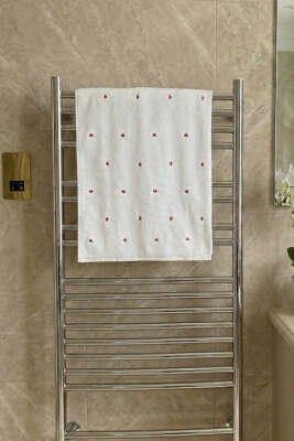 Kadife Kalp Nakışlı Banyo Havlusu Beyaz - MAHİR HAVLU