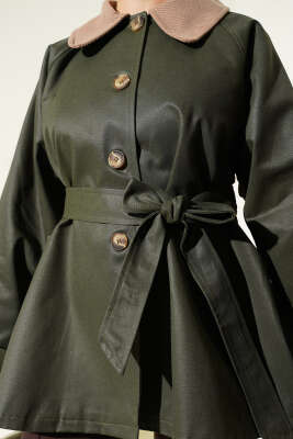 Kadife Yaka Kuşaklı Trençkot Haki - Trençkot