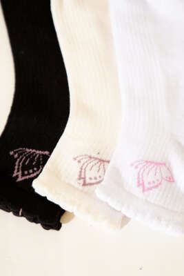 Kadın 3'lü Nakış Detaylı Kısa Konç Çorap Asorti 2 - Soket Çorap