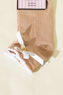 Kadın Fiyonklu İncili Soket Çorap Latte - Soket Çorap