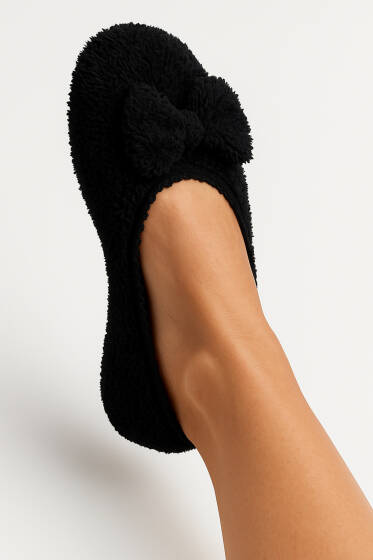 Kadın Kurdeleli Peluş Patik Siyah - Babet / Patik Çorap
