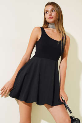 Kalın Askılı Garnili Mini Elbise Siyah - Kadın Giyim Modelleri