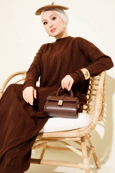 Kalın Dik Şeritli Triko Elbise Kahve - Elbise