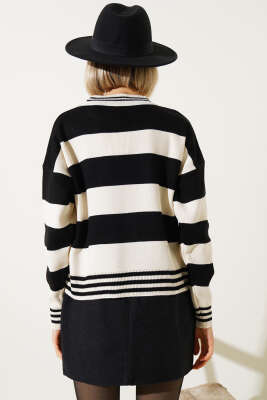 Kalın Yatay Çizgili Triko Crop Kazak Bej - Kadın Giyim Modelleri