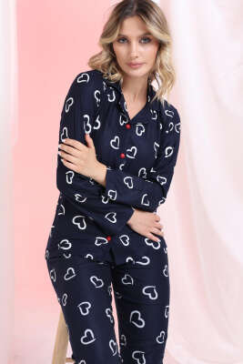 Kalp Çizgili Gömlek Yaka Süet Pijama Takımı Lacivert - Pijama