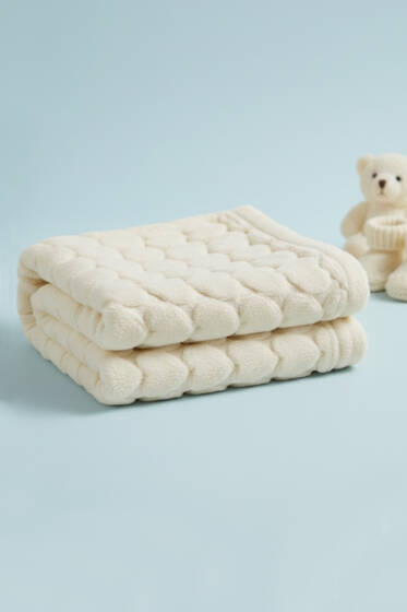 Kalp Desenli Bebek Battaniye Ekru - Battaniye