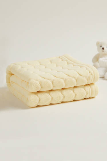 Kalp Desenli Bebek Battaniye Sarı - Battaniye