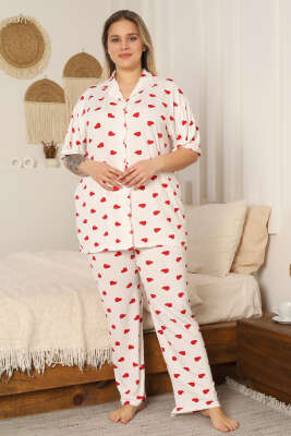Kalp Desenli Büyük Beden Pijama Takımı Beyaz - Pijama