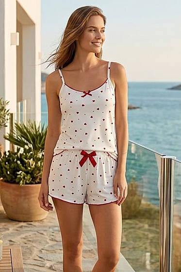 Kalp Desenli İp Askılı Şortlu Pijama Takım Beyaz - Pijama