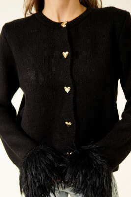 Kalp Düğmeli Bilek Kürklü Triko Hırka Siyah - Kadın Giyim Modelleri