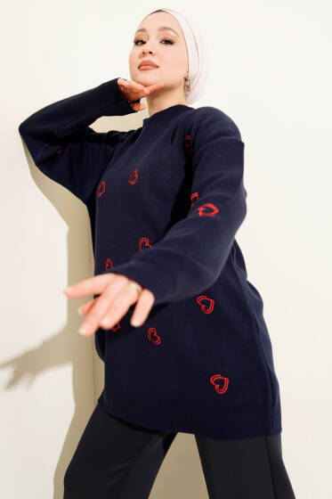 Kalp Nakışlı Triko Kazak Lacivert - Yılın Fırsatı