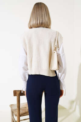 Kalp Nakışlı Triko Kısa Süveter Bej - Kadın Giyim Modelleri