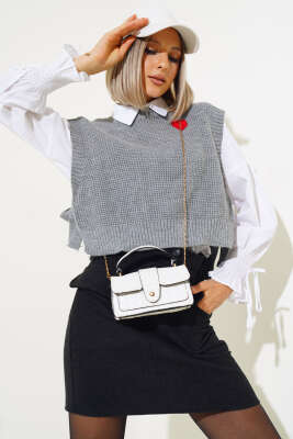 Kalp Nakışlı Triko Kısa Süveter Gri - Kadın Giyim Modelleri