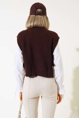 Kalp Nakışlı Triko Kısa Süveter Kahve - Kadın Giyim Modelleri