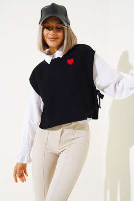 Kalp Nakışlı Triko Kısa Süveter Siyah - Kadın Giyim Modelleri