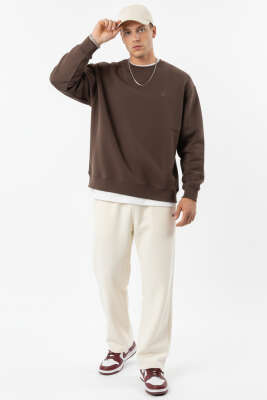 Kalp Nakışlı Üç İplik Erkek Sweatshirt Kahve - Erkek Sweatshirt