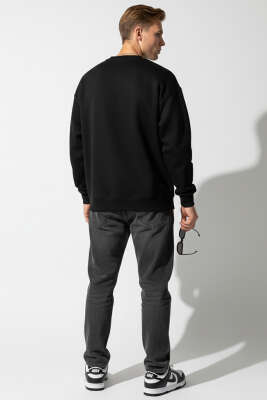 Kalp Nakışlı Üç İplik Erkek Sweatshirt Siyah - Erkek Sweatshirt