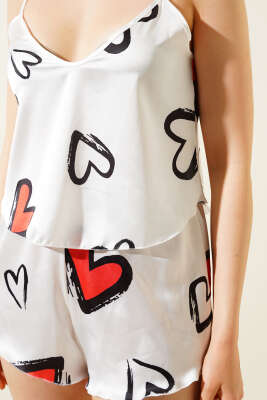 Kalpli Askılı Saten Pijama Takım Beyaz - Kadın Pijama Takımı