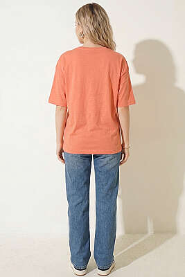 Kalpli Bardak Baskılı T-shirt Somon - Kadın Giyim Modelleri