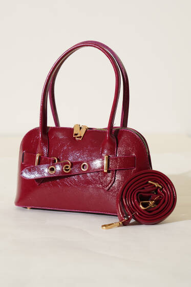 Kanca Detaylı Fermuarlı Rugan Çanta Bordo - Kol Çantası