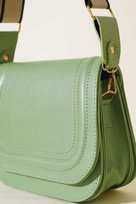 Kapaklı Baget Çanta Çağla Yeşili - Thumbnail