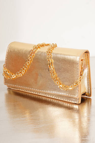 Kapaklı Zincirli Omuz Çantası Gold - Kol Çantası