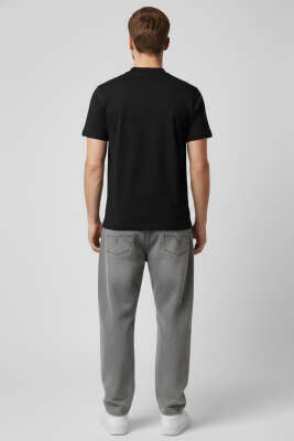 Kapalı Yaka Basic Erkek T-shirt Siyah - Yılın Fırsatı