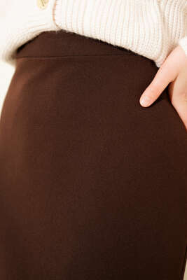 Kapalı Yırtmaçlı Kalem Etek Acı Kahve - Etek