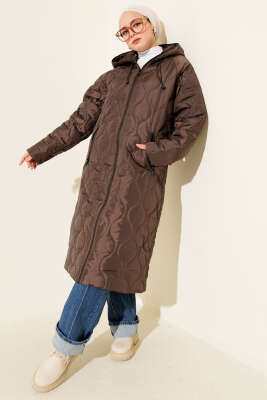 Kapitone Fermuarlı Kapüşonlu Mont Acı Kahve 