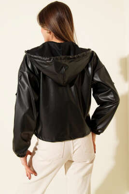 Kapşonlu Kısa Deri Ceket Siyah - Kadın Giyim Modelleri