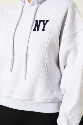 Kapşonlu Ny Baskılı Sweatshirt Melanj Gri - Kadın Giyim Modelleri