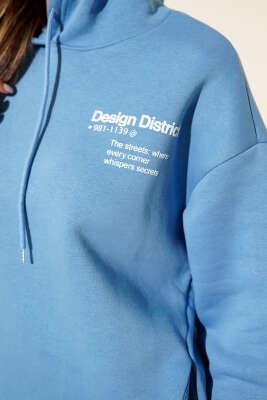 Kapüşonlu Baskılı Üç İplik Sweatshirt Mavi - Kadın Giyim Modelleri