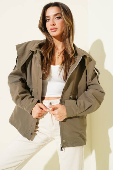 Kapüşonlu Bel Lastikli Kısa Trençkot Haki - Kadın Giyim Modelleri