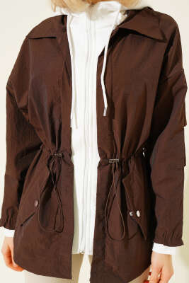 Kapüşonlu Bel Tünelli Paraşüt Ceket Kahve - Kadın Giyim Modelleri