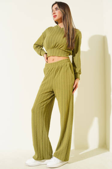 Kapüşonlu Büzgü Detaylı İkili Takım Yeşil - Kadın Giyim Modelleri