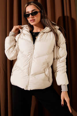 Kapüşonlu Cepli Kısa Şişme Mont Taş - Günün Seçilenleri