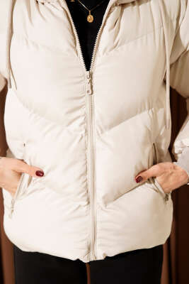 Kapüşonlu Cepli Kısa Şişme Mont Taş - Kadın Giyim Modelleri