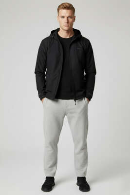 Kapüşonlu Cepli Mevsimlik Erkek Mont Siyah - Erkek Mont