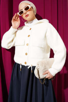 Kapüşonlu Çıtçıtlı Kısa Triko Hırka Beyaz - Triko Hırka