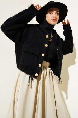 Kapüşonlu Çıtçıtlı Kısa Triko Hırka Siyah 