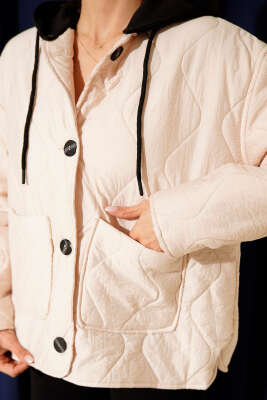 Kapüşonlu Düğmeli Kapitone Ceket Bej - Kadın Giyim Modelleri