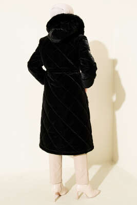 Kapüşonlu Fermuarlı Kapitone Şişme Mont Siyah - Mont