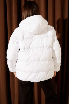 Kapüşonlu Fermuarlı Kısa Şişme Mont Beyaz - Kadın Giyim Modelleri