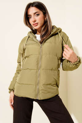 Kapüşonlu Fermuarlı Kısa Şişme Mont Çağla Yeşili - Kadın Giyim Modelleri