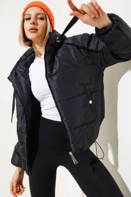 Kapüşonlu Fermuarlı Kısa Şişme Mont Siyah - Kadın Giyim Modelleri