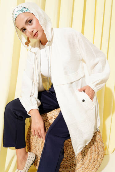 Kapüşonlü Önü Cepli Kap Beyaz - Dış Giyim&Mont