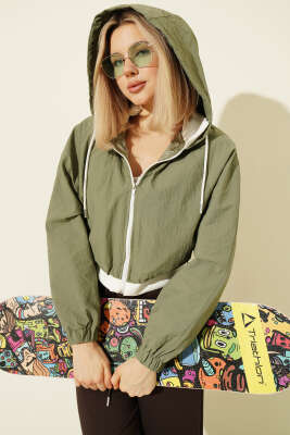 Kapüşonlu Paraşüt Crop Ceket Haki - Kadın Giyim Modelleri